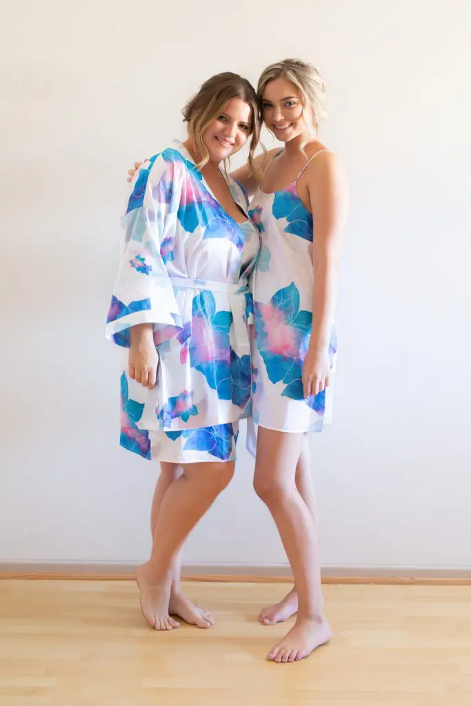 Aria White Floral Satin Robe