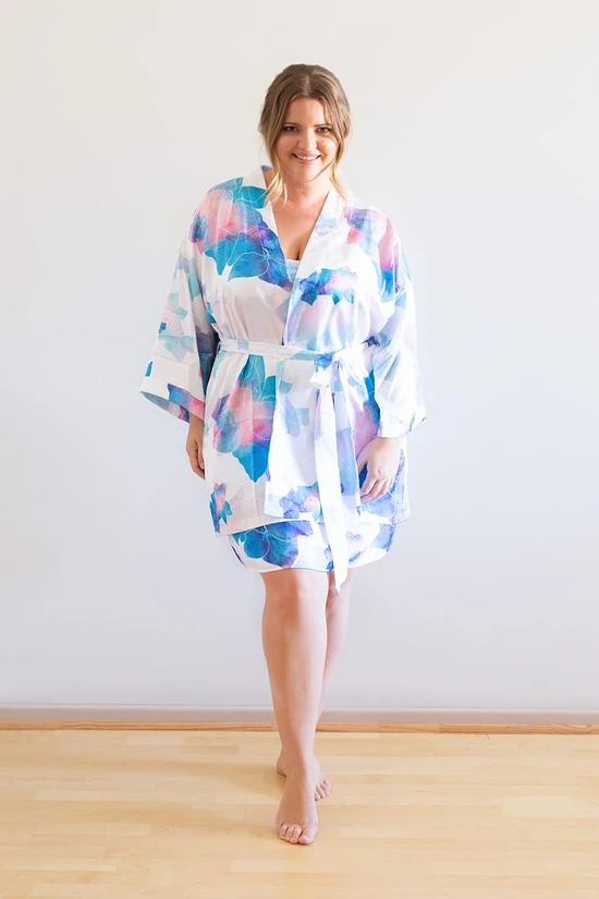 Aria White Floral Satin Robe