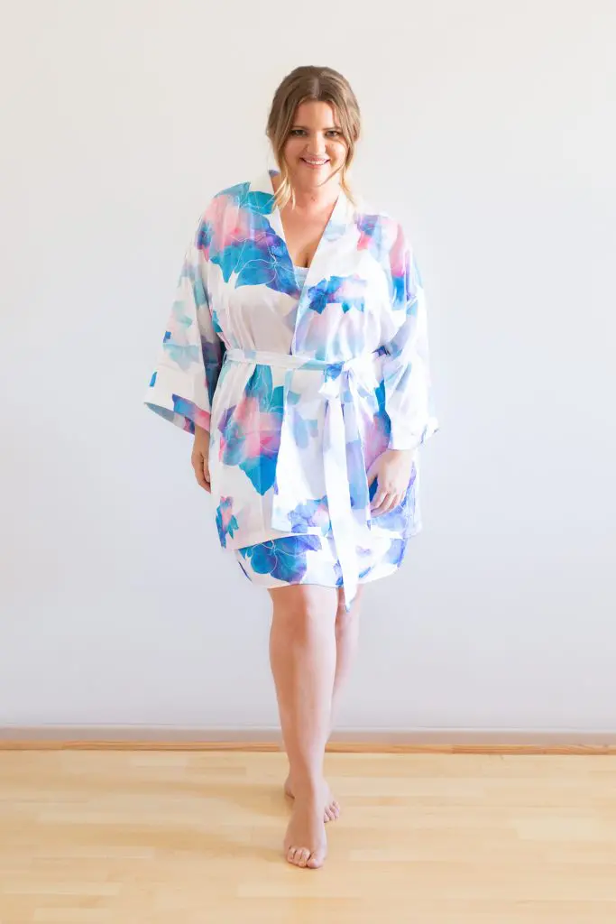Aria White Floral Satin Robe